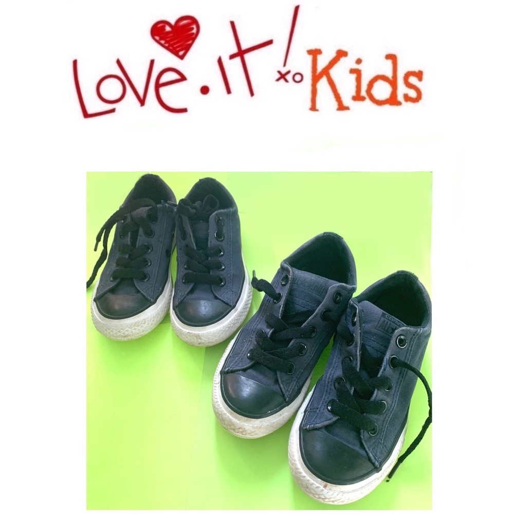 Boys sneakers